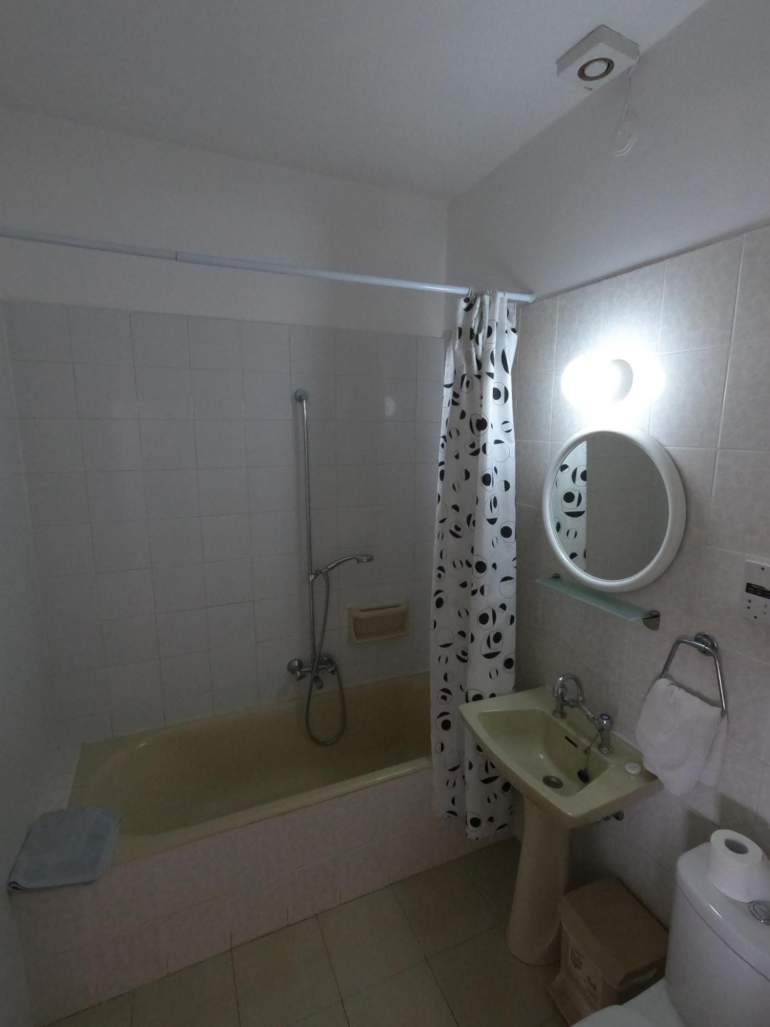 Island Budget Apartments بافوس المظهر الخارجي الصورة